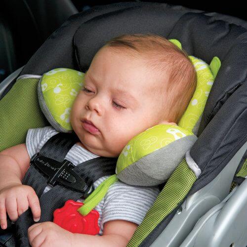 Låt aldrig ditt barn sova i bilbarnstolen