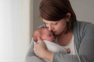 Att återhämta sig efter förlossningen: Svårt för många