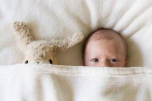 Bebis med gosedjur