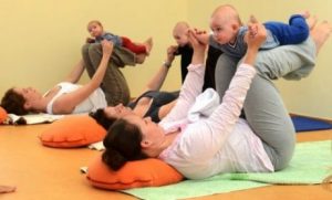 Yoga med bebis