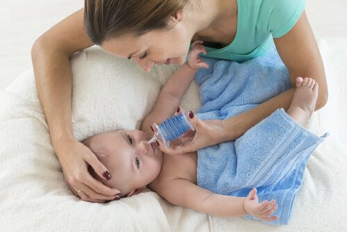 Mamma med bebis
