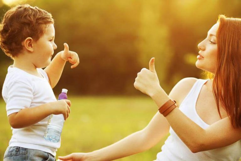 De 8 bästa fraserna för att uppfostra ditt barn med kärlek