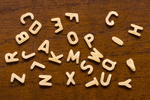 Kex i form av bokstäver