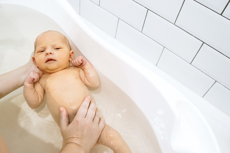 Hur ofta ska bebisar badas?