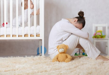 Postpartumdepression: Orsaker, symtom och bot