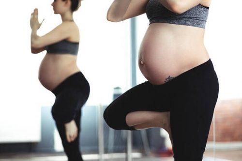 Yoga för gravida.