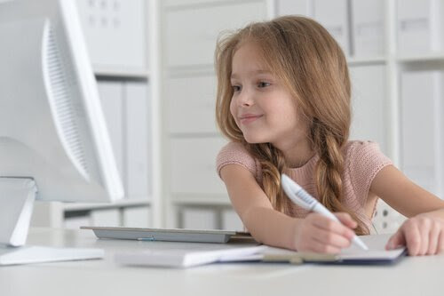 Hur du hjälper ditt barn att lära sig skriva