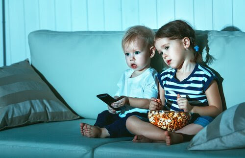 Varför tittar barn på samma film om och om igen?