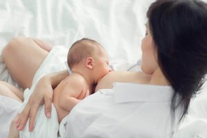 9 vanligt förekommande frågor om amning