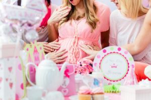 8 underhållande babyshower lekar