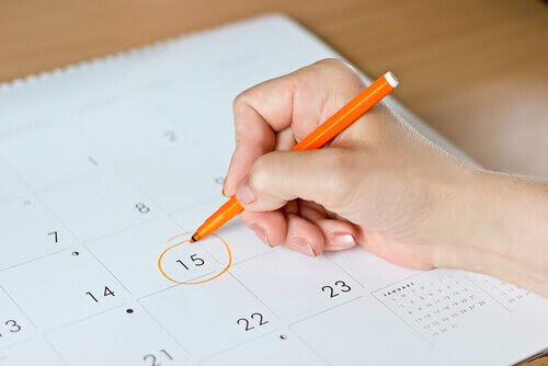 Ringar in dag nummer 15 i en kalender