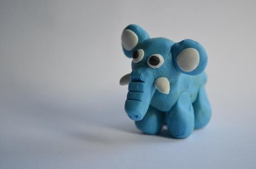 Blå elefant i modellera