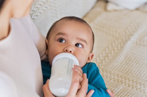 Olika sorters mjölk för spädbarn