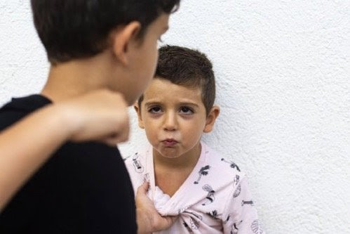 Aggressivt beteende hos barn: Hur man hanterar det