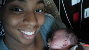 3 uppsättningar tvillingar på bara 26 månader