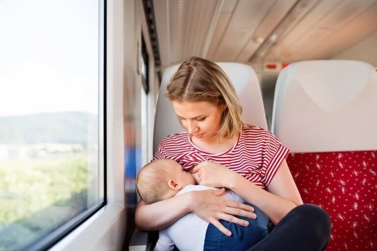 Saker att ha i åtanke när du reser med en bebis