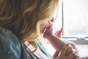 Vilken är den bästa åldern att bli mamma?