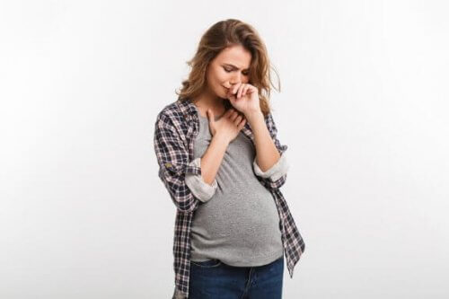Är det normalt att bli gråtfärdig under graviditeten?