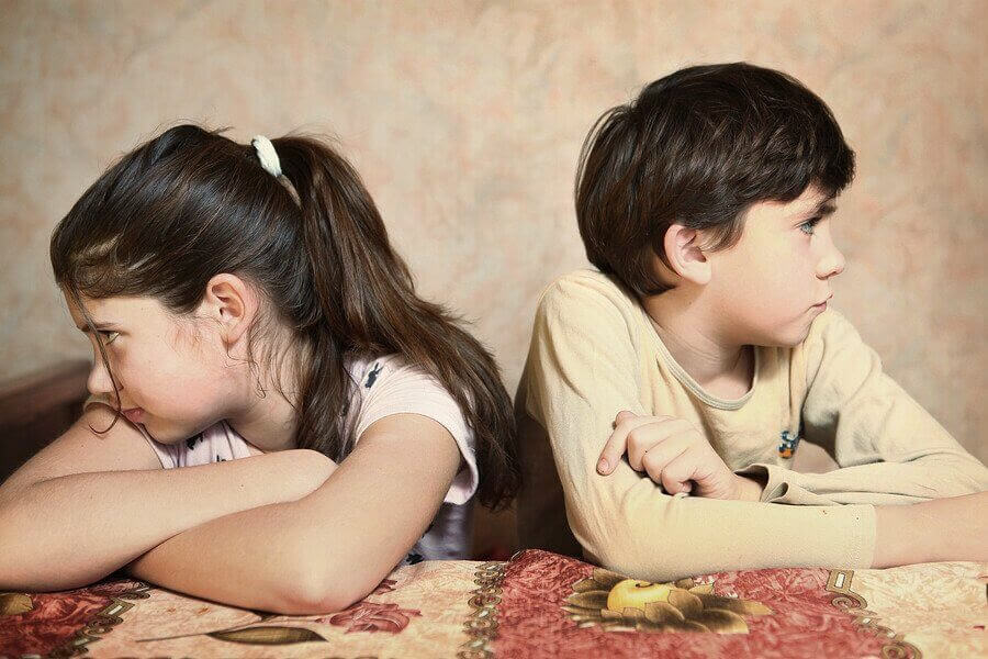 Vad kan föräldrar göra när barn bråkar hela tiden?