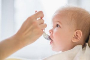 Är det en bra idé att spara barnmat?