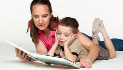 Läs böcker på målspråket för ditt barn.