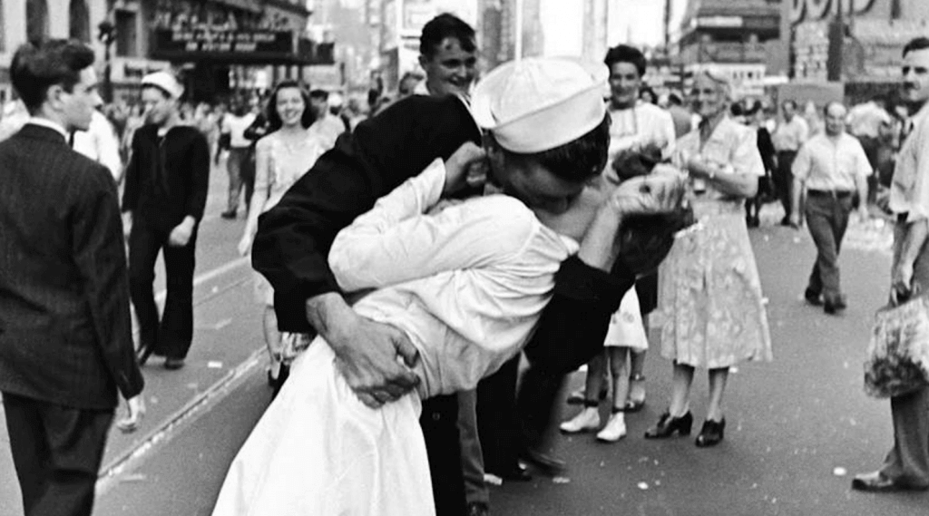 Kyss efter andra världskriget.