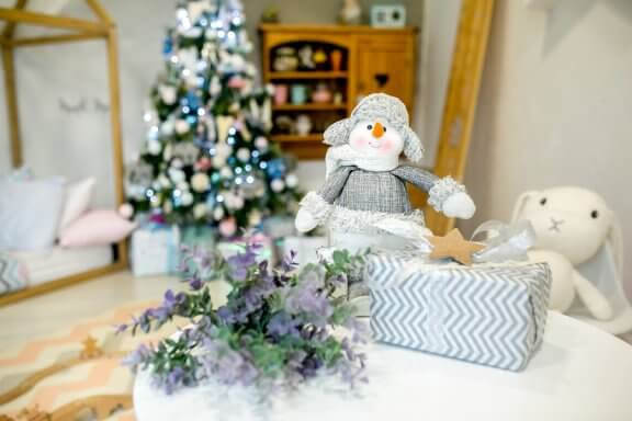 Idéer för att dekorera dina barns rum till jul