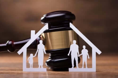 Hur du anställer en familjerättsadvokat som du kan lita på