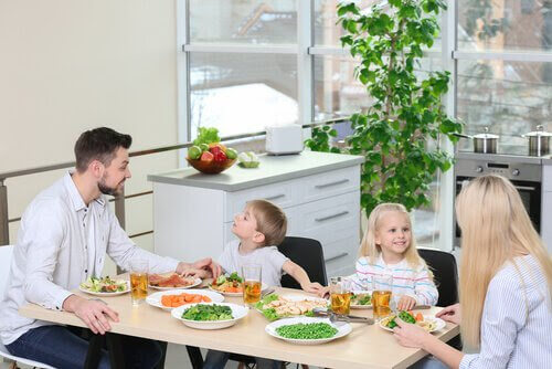 veganska dieter: familj vid matbord