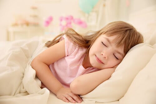 Hur mycket sömn behöver ditt barn?