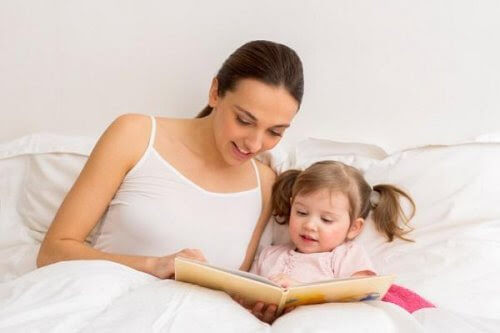 läsa högt med dina barn i sängen