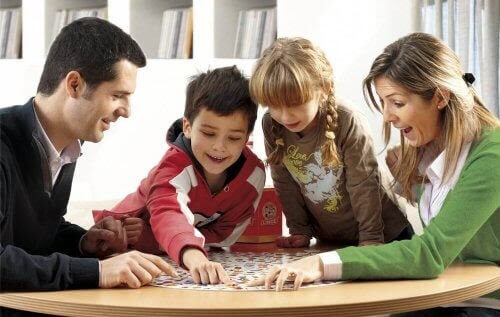 barn att lyssna: barn spelar spel