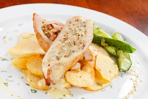 proteinrika recept: fylld kyckling