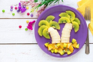 7 sätt att göra frukt tilltalande för barn