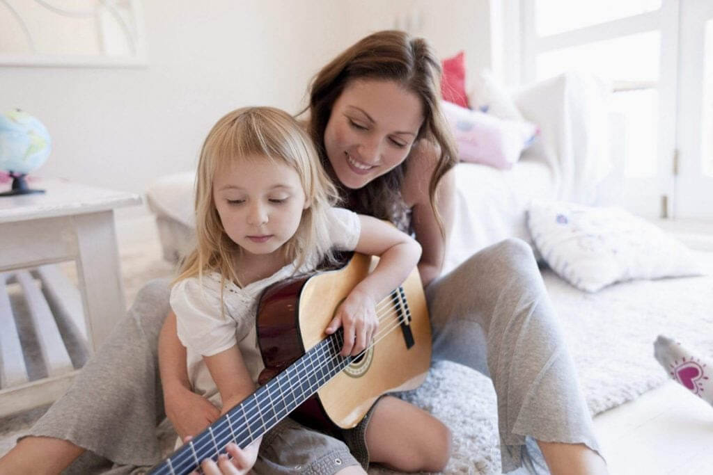 Fördelarna med att spela musik som ett sätt att lära sig