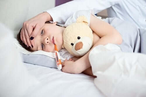 Växer barn när de har feber? Barn med feber