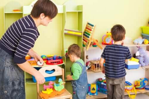 8 tips för att lära barn att organisera