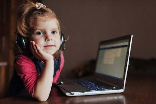 Lär barn att använda teknik på ett ansvarsfullt sätt
