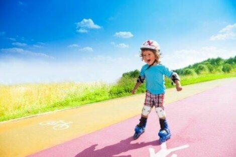 Barn som vill börja åka inlines: Enkla steg att följa