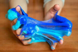 7 sensoriska aktiviteter och pyssel för rastlösa barn