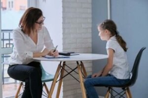 Hjälp barn att normalisera psykologisk hjälp