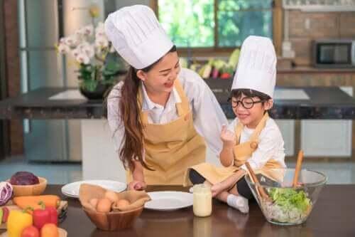 Matlagningsaktiviteter för barn i åldern 3 till 6 år