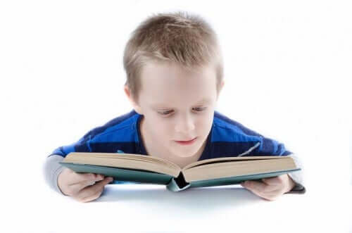 Så använder du Doman-metoden för att lära små barn att läsa