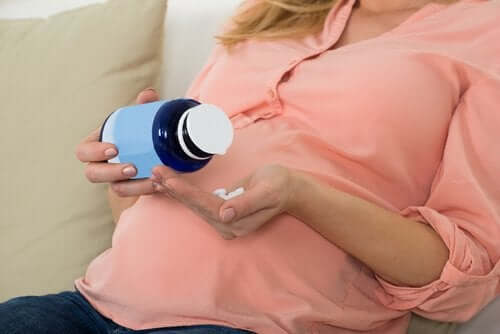 Varför det är så viktigt med folsyra under graviditeten