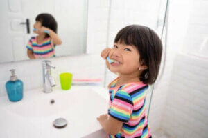 Är fluor bra eller dåligt för barn och deras munhälsa?