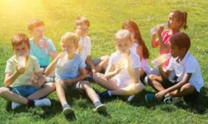 Hur man förhindrar vätskebrist hos barn och vad man ska göra