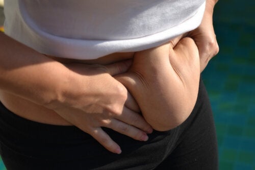 Hur man tränar en slapp mage efter graviditeten?