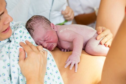 Anatomiska och fysiologiska förändringar under förlossningen