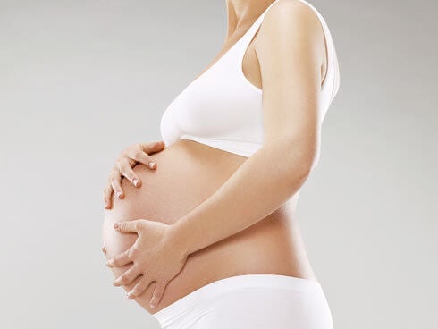 5 sätt att återfukta torr hud under graviditeten
