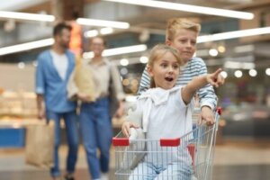 7 tips för att handla tillsammans med barn